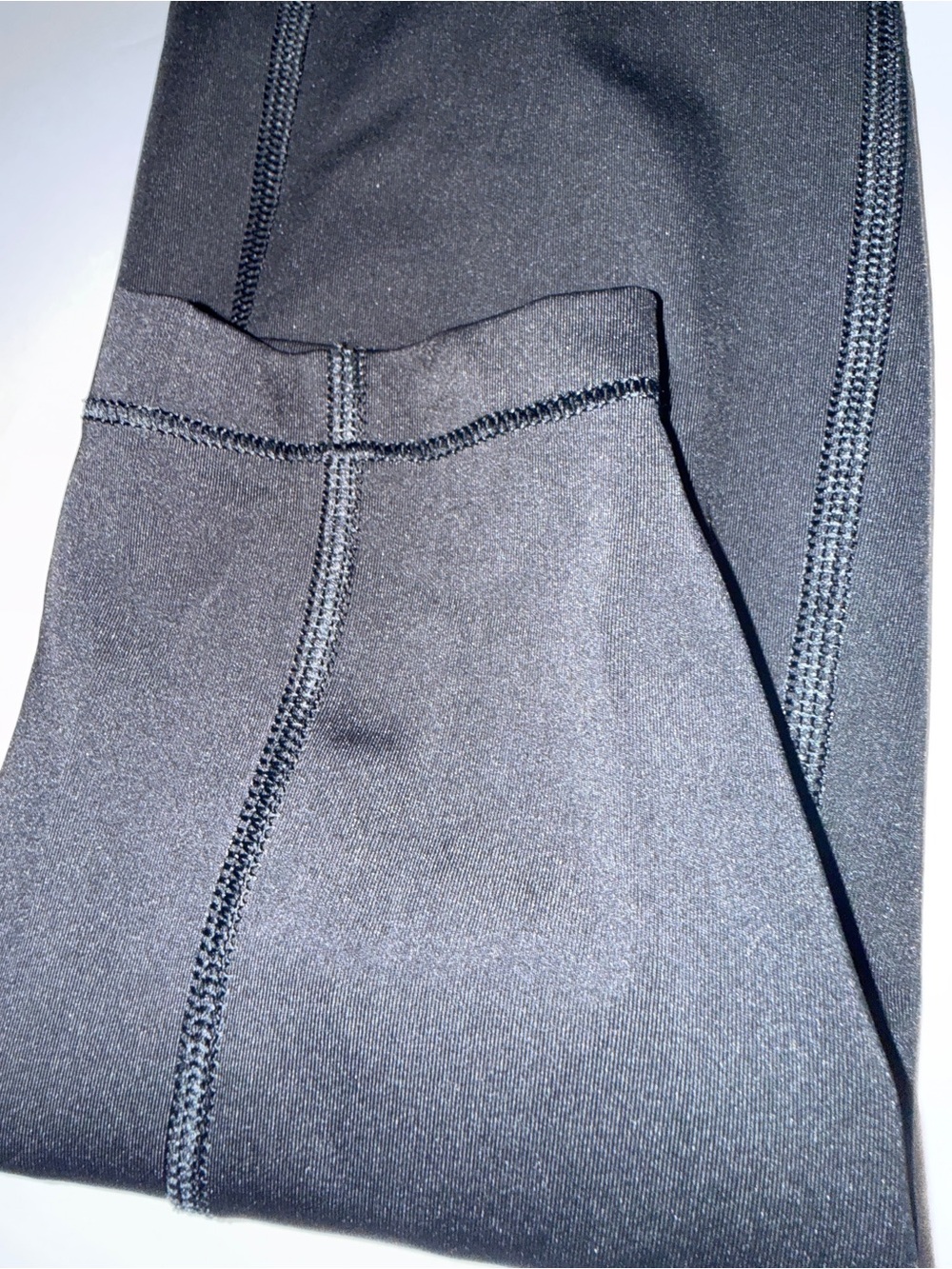 Athleta Ultimate Stash Pocket Tight Leggings Black M Full Length - Picture 12 of 15